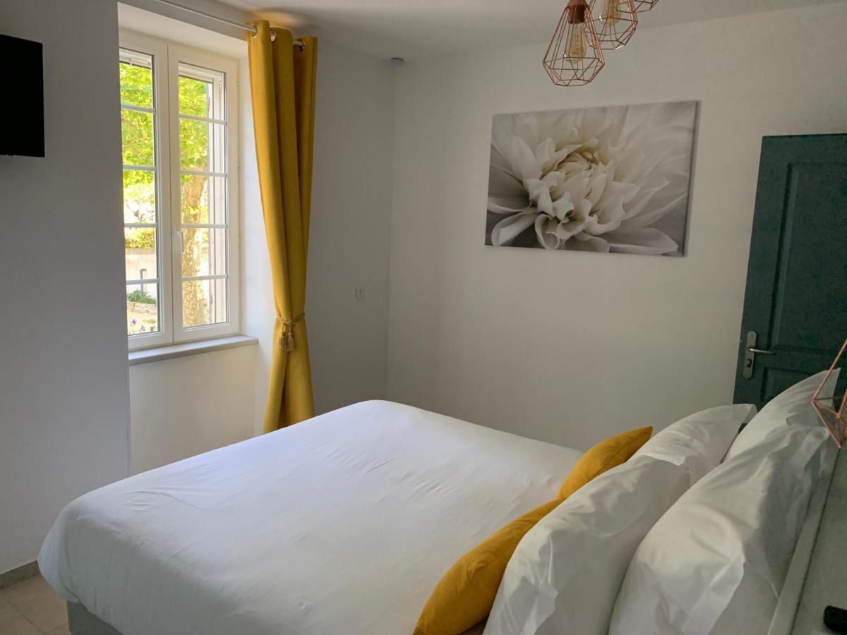 Domaine Forvent Bed & Breakfast Saint-Julien-de-Peyrolas Dış mekan fotoğraf
