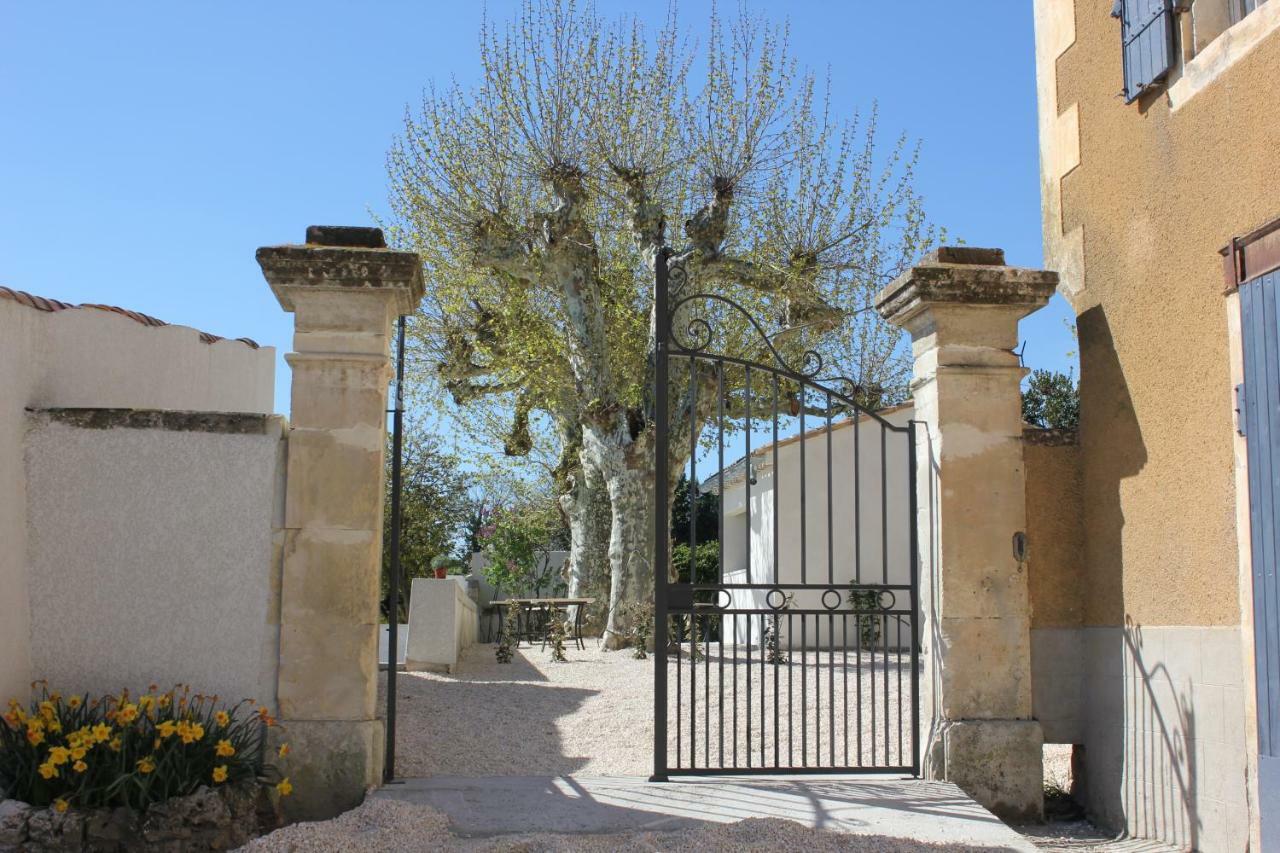 Domaine Forvent Bed & Breakfast Saint-Julien-de-Peyrolas Dış mekan fotoğraf